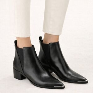 ✨ Luxury Black Premium genuine leather Chelsea Boots – Marc Fisher ✨.